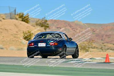 media/Dec-13-2025-Extreme Speed (Sat) [[d129ecb0b9]]/Beginner/Session 2 (Turn 4)/